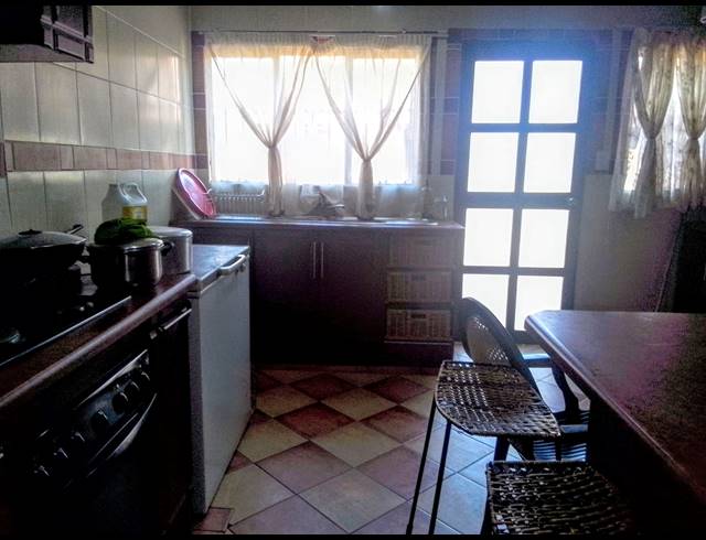4 BEDROOM FREEHOLD FOR SALE IN WITPOORTJIE
